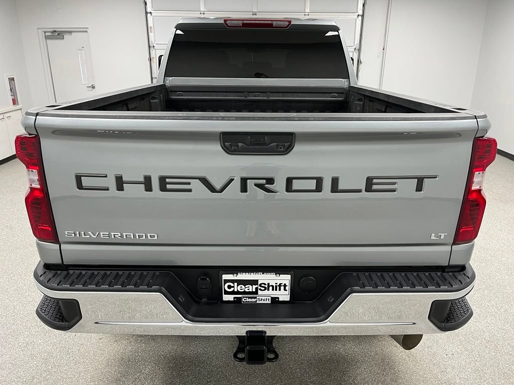 Used 2025 Chevrolet Silverado 2500 LT w/ Convenience Package AWD/4WD image 9