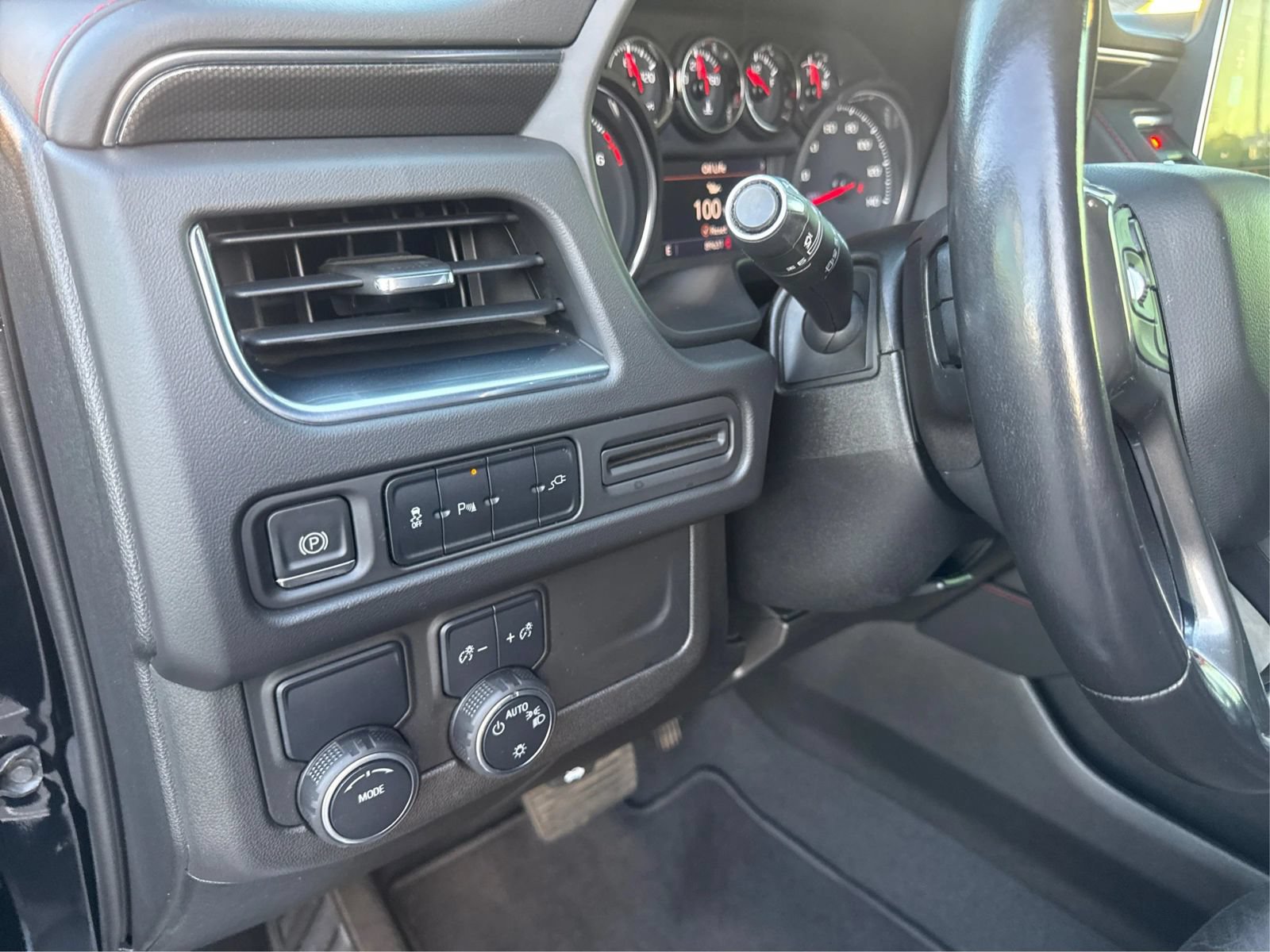 Used 2021 Chevrolet Tahoe RST RWD image 18