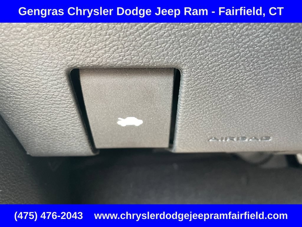 Certified 2024 Chrysler Pacifica Touring-L w/ S Appearance Package AWD/4WD image 59