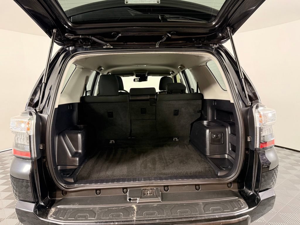 Used 2021 Toyota 4Runner TRD Off-Road AWD/4WD image 11
