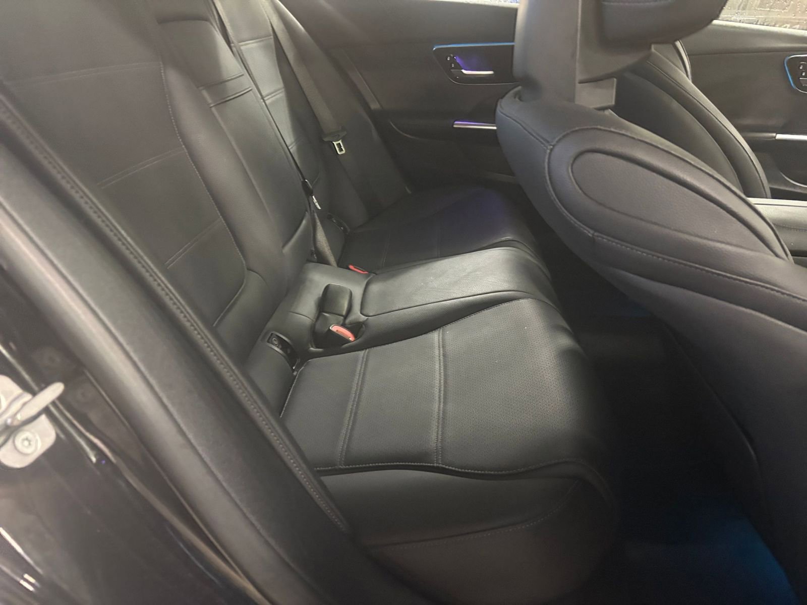 Used 2024 Mercedes-Benz C 300 Sedan image 39