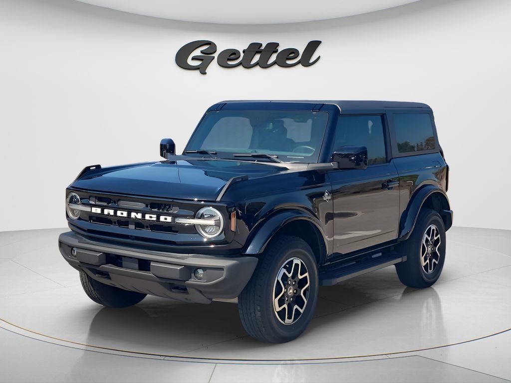 Used 2022 Ford Bronco Outer Banks image 1