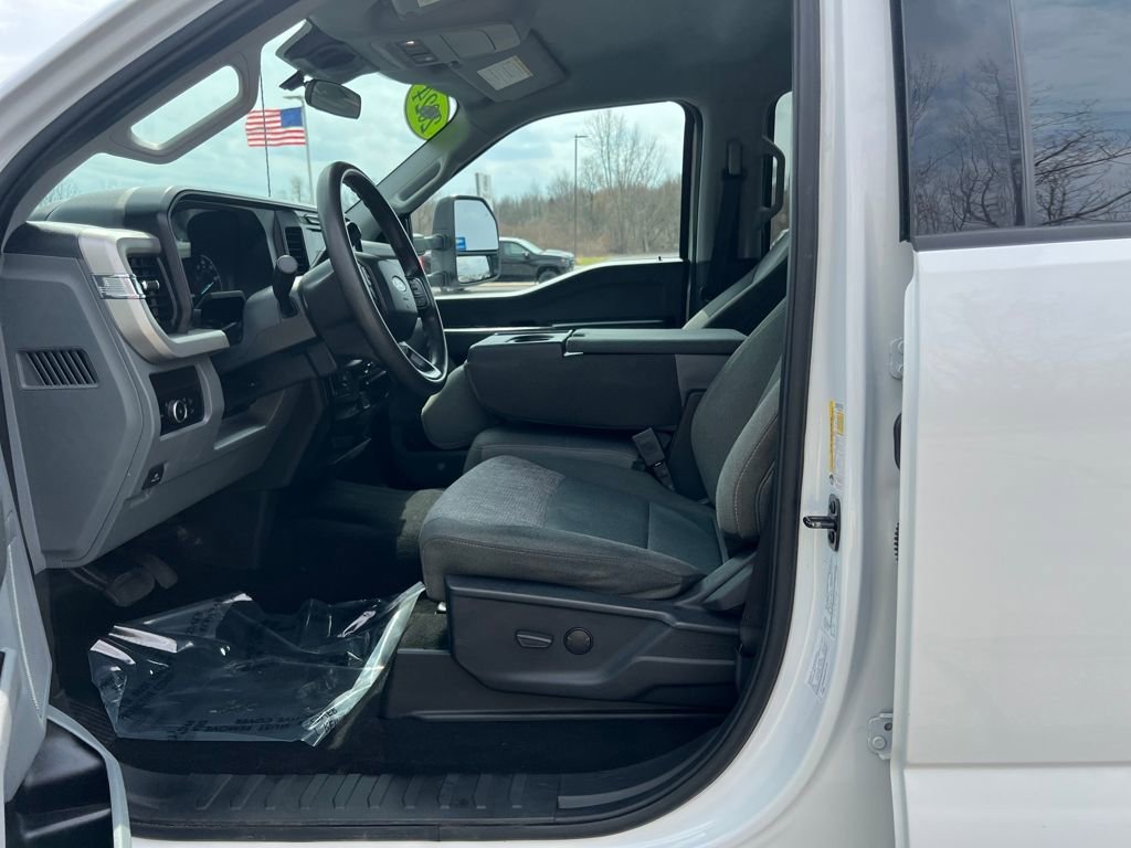 Used 2024 Ford F250 XLT image 16