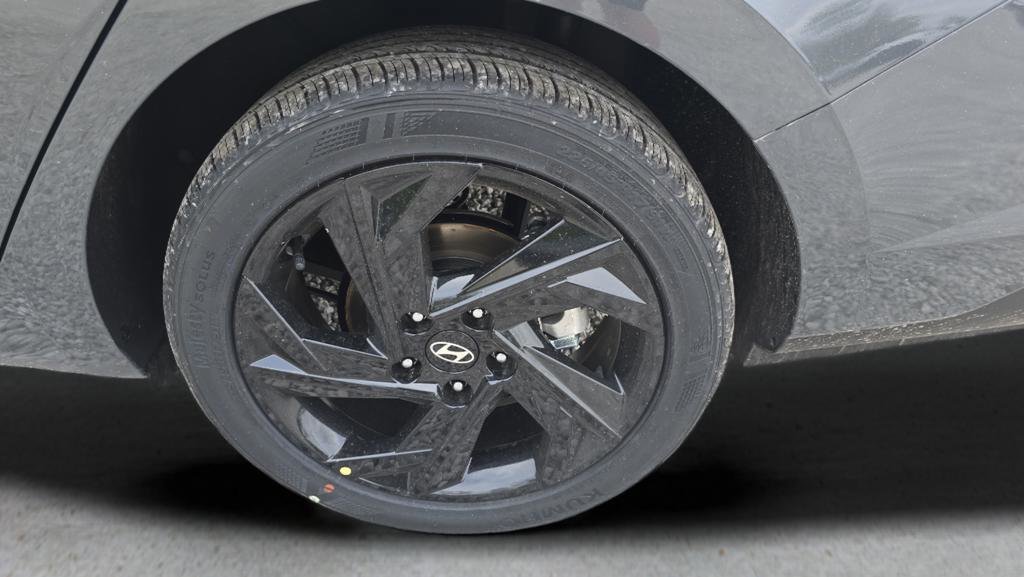 New 2026 Hyundai Elantra Sport FWD image 29