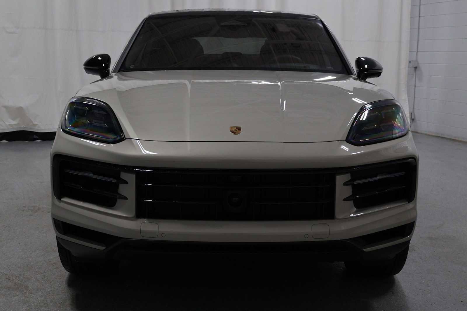 New 2026 Porsche Cayenne Coupe AWD/4WD image 14