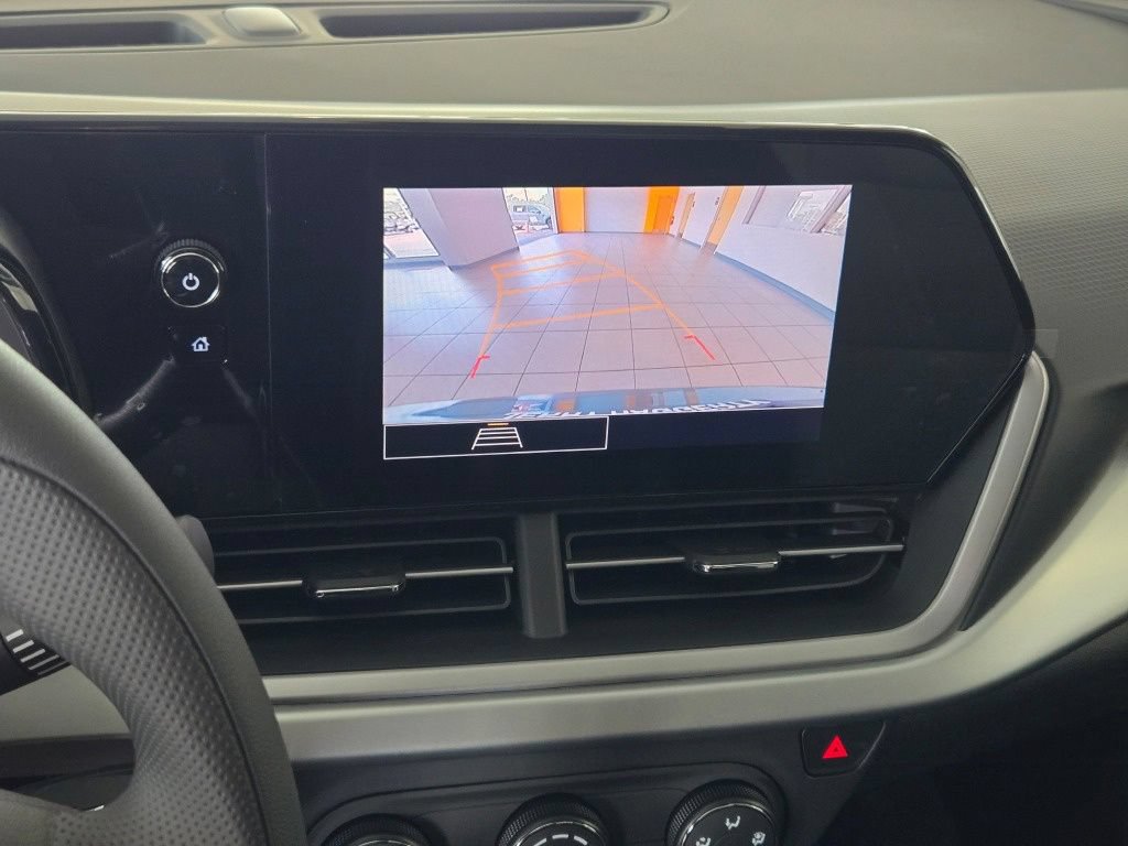 New 2026 Chevrolet Trax LS w/ LS Convenience Package FWD image 22