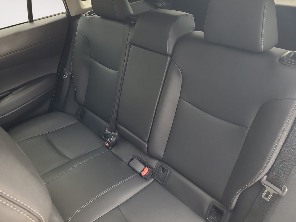 Used 2025 Toyota Corolla Cross XLE FWD image 13