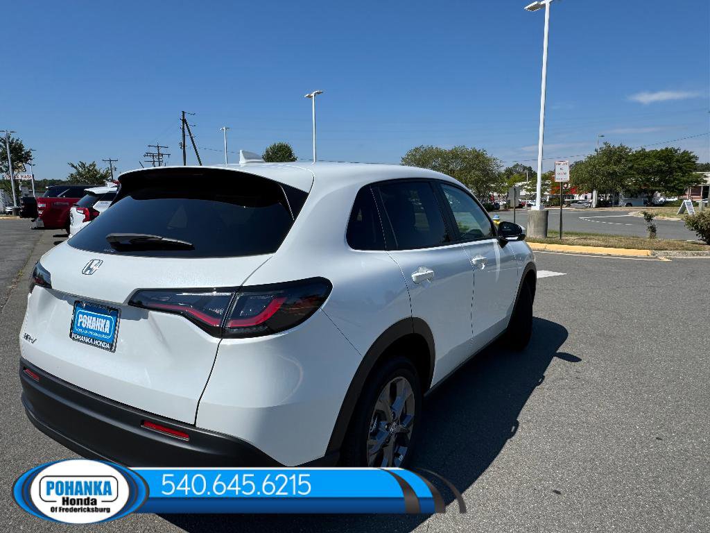 New 2026 Honda HR-V LX image 9