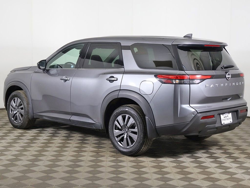 Used 2024 Nissan Pathfinder S image 7