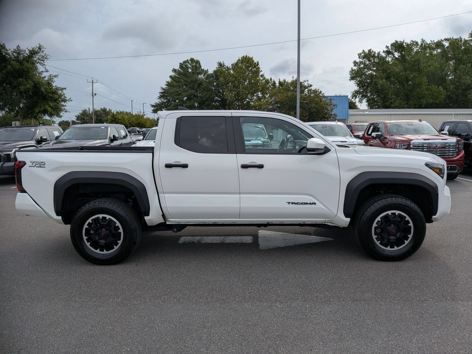 Used 2024 Toyota Tacoma TRD Off-Road AWD/4WD image 2