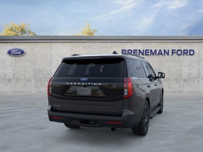 New 2026 Ford Expedition Active image 9