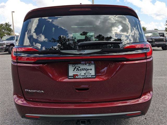 Certified 2022 Chrysler Pacifica Pinnacle FWD image 5