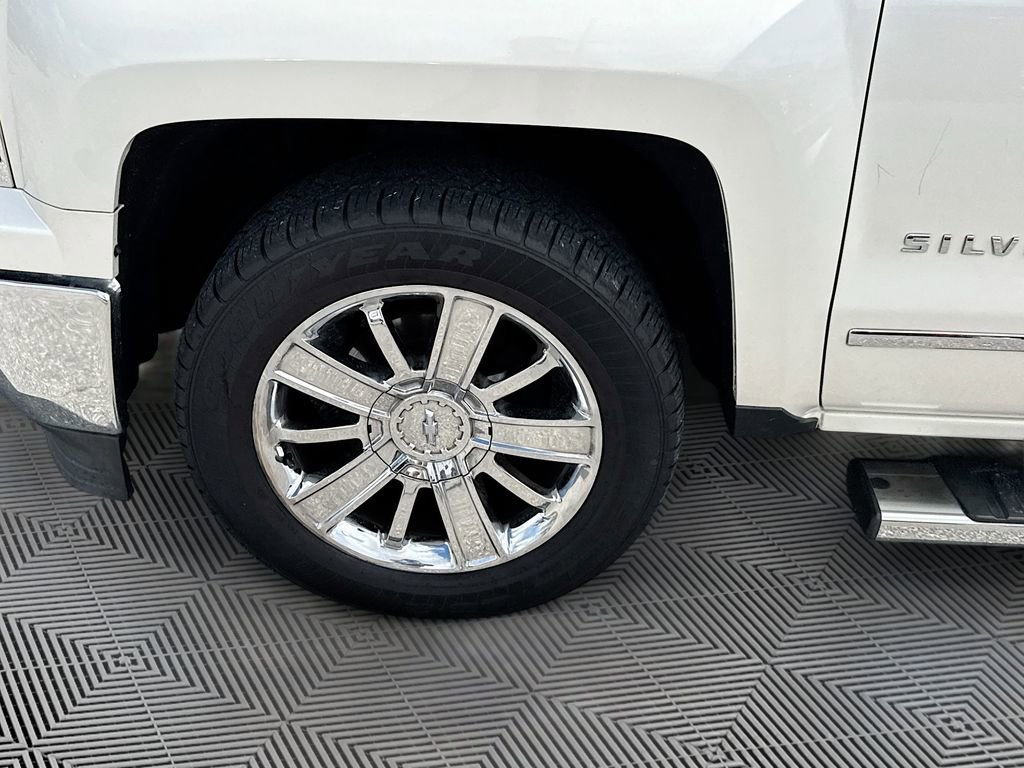 Used 2014 Chevrolet Silverado 1500 LTZ w/ LTZ Plus Package image 31