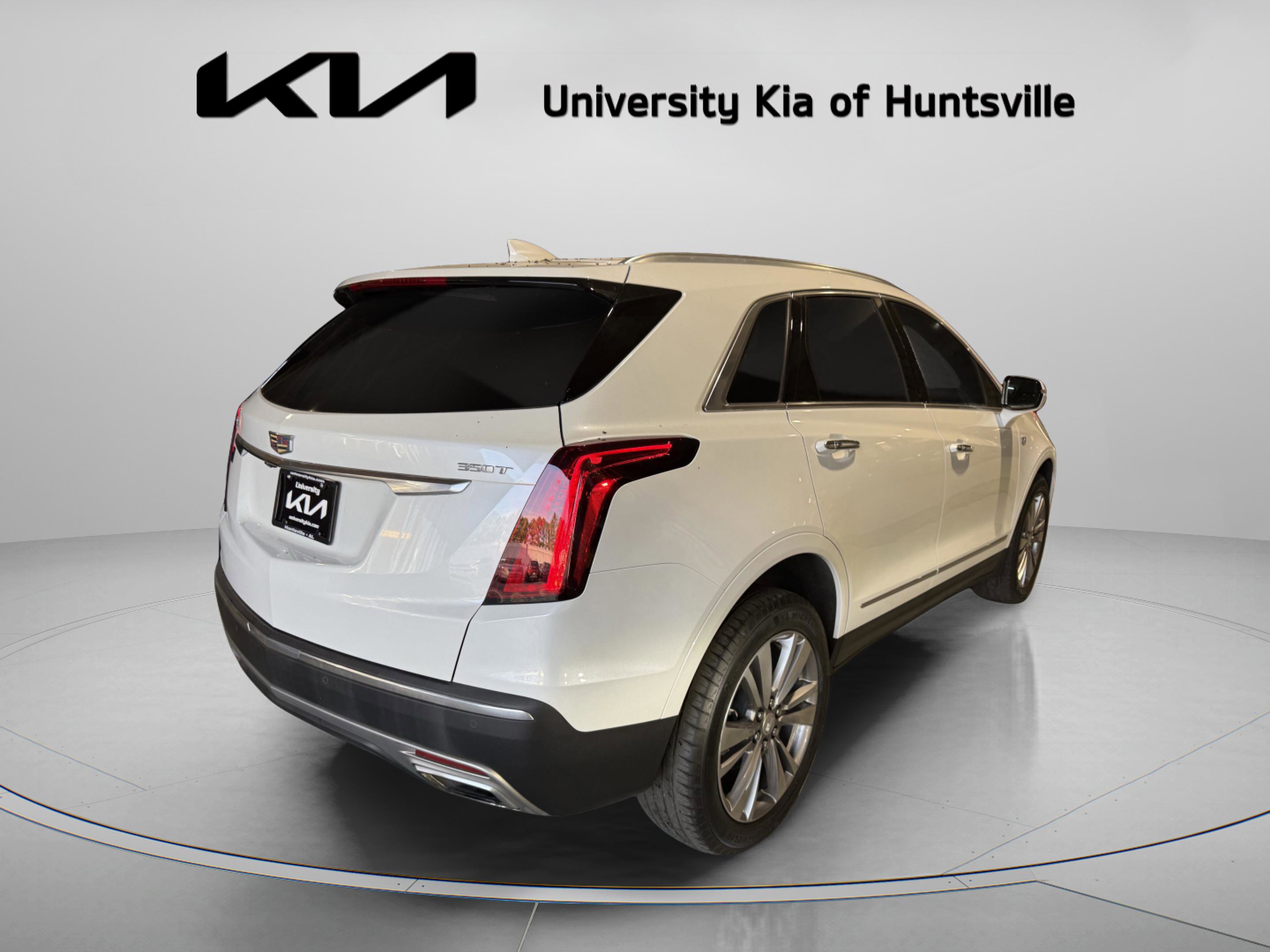 Used 2024 Cadillac XT5 Premium Luxury image 8