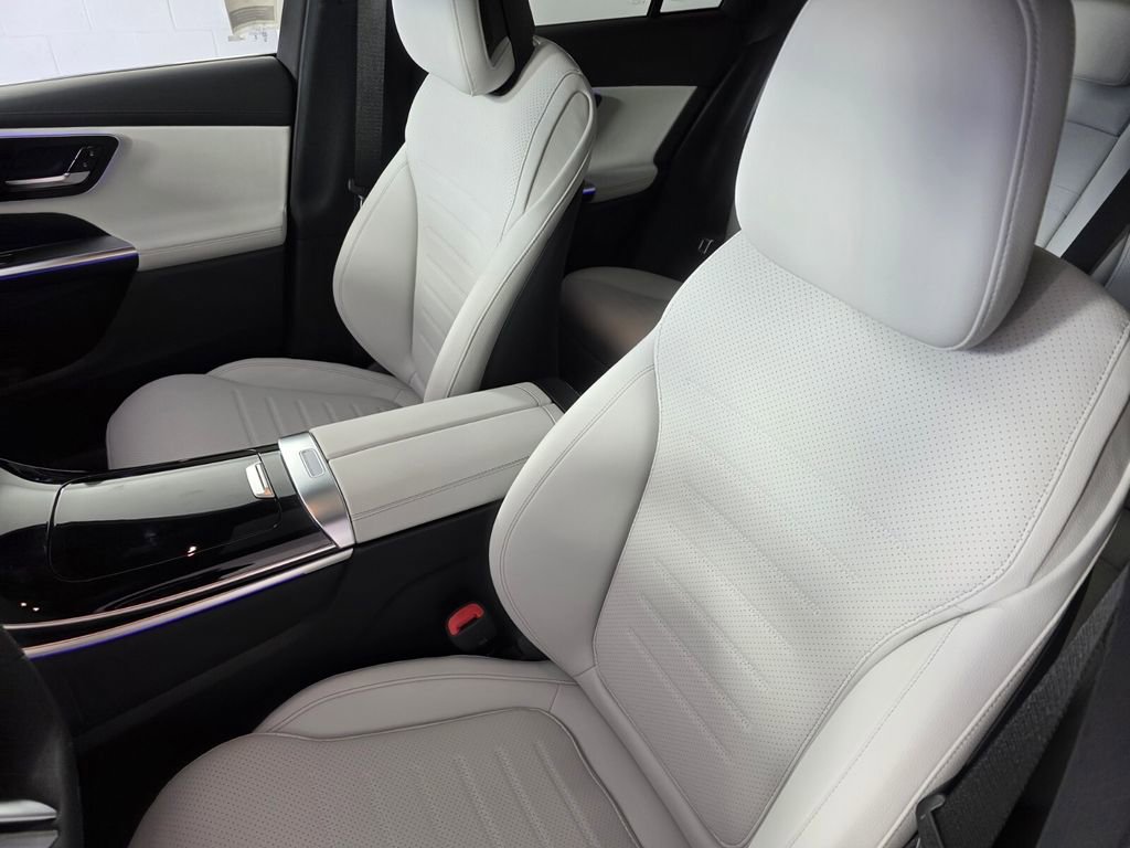 New 2026 Mercedes-Benz GLC 300 image 8