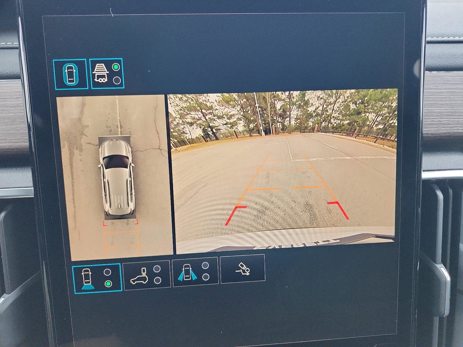 New 2026 GMC Acadia Denali w/ Super Cruise Package image 16