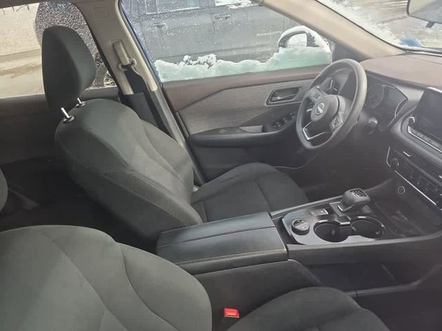 Used 2023 Nissan Rogue S image 5