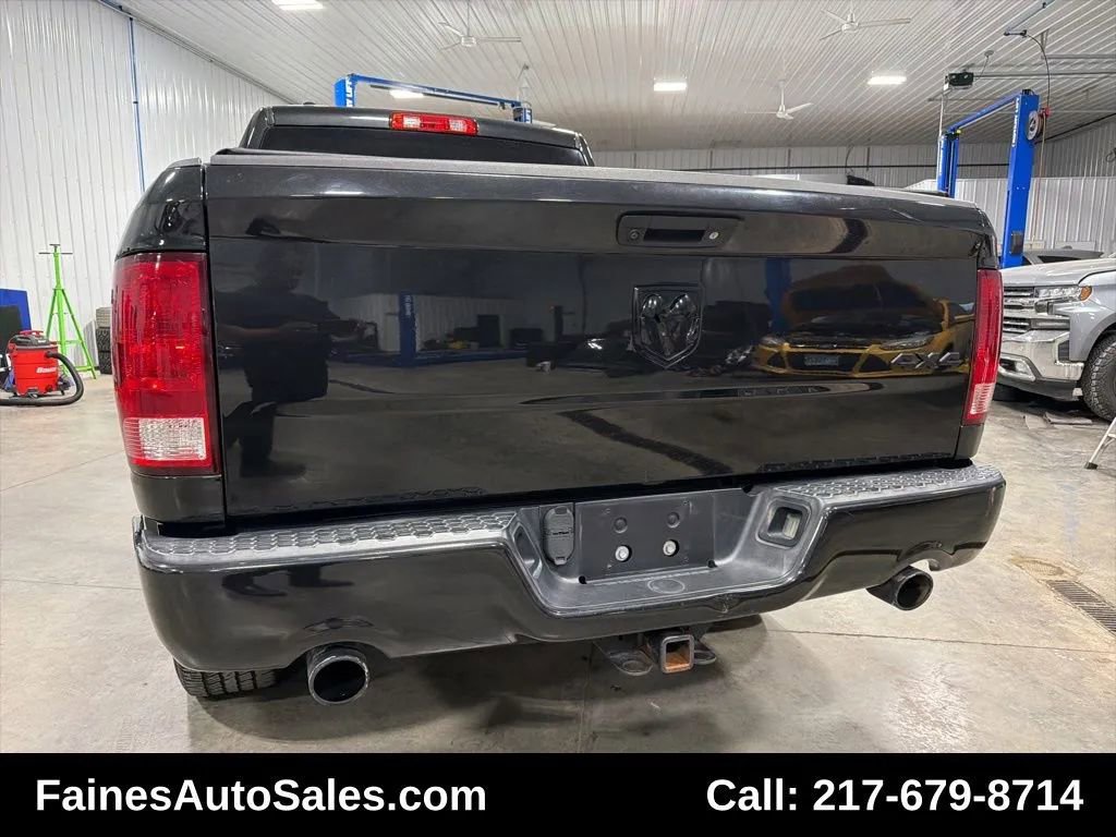Used 2018 RAM 1500 Express w/ Black Ram 1500 Express Group image 15