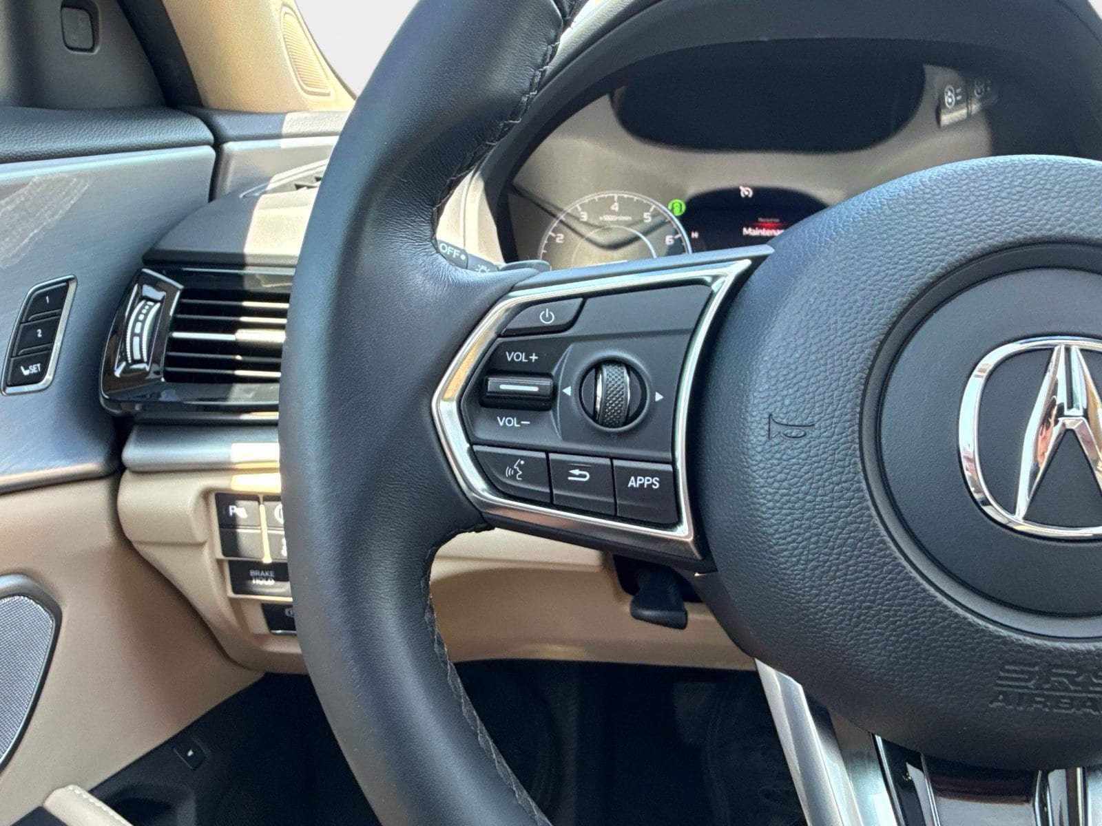 Used 2024 Acura RDX SH-AWD w/ Technology Package image 31