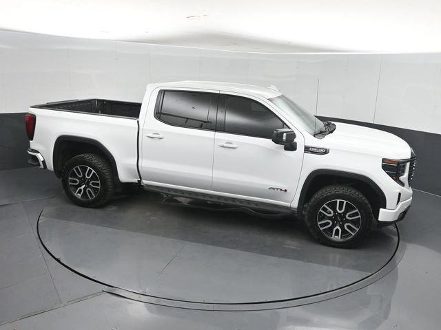 Used 2025 GMC Sierra 1500 AT4 w/ AT4 Premium Package AWD/4WD image 44