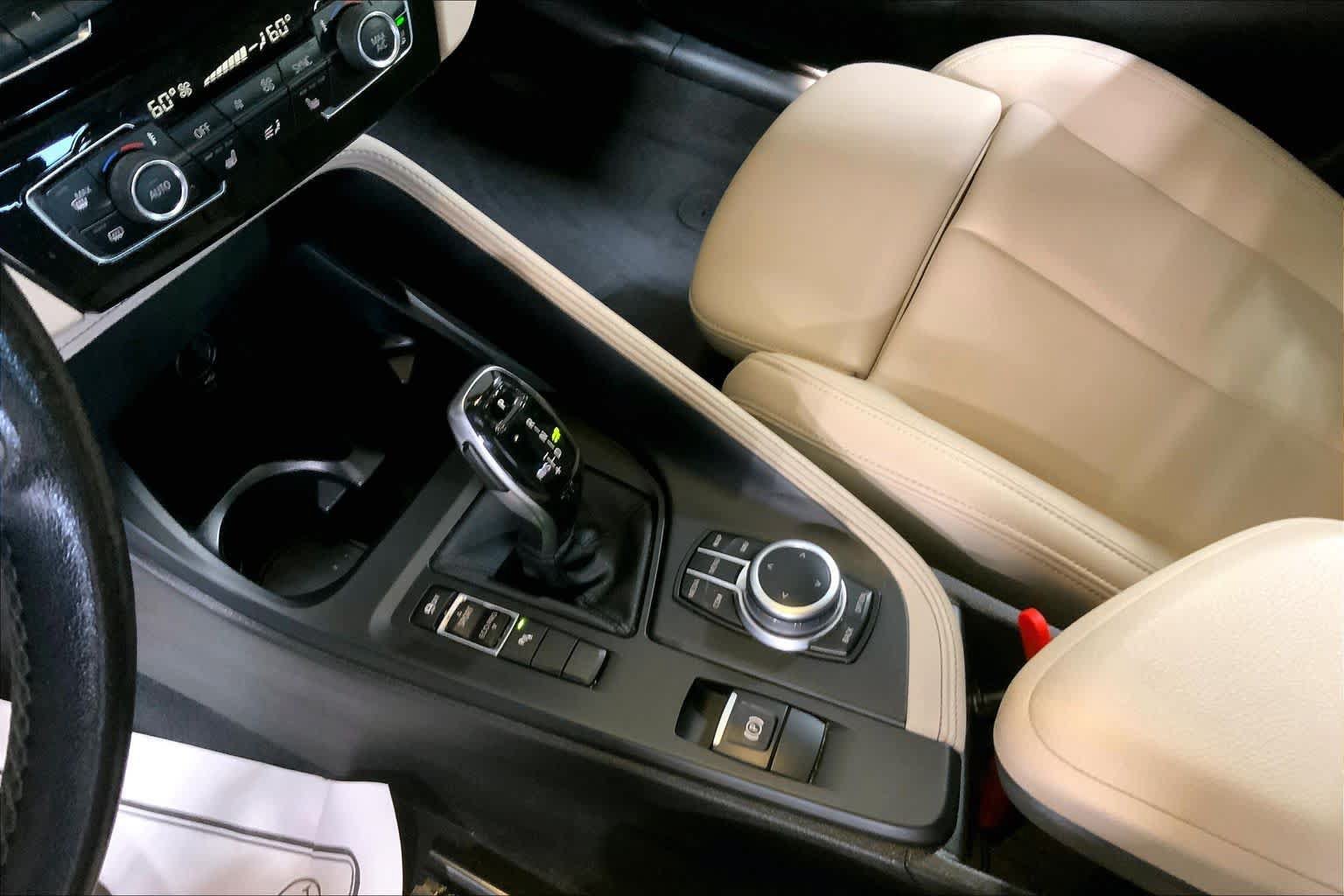 Used 2022 BMW X2 sDrive28i w/ Convenience Package FWD image 17