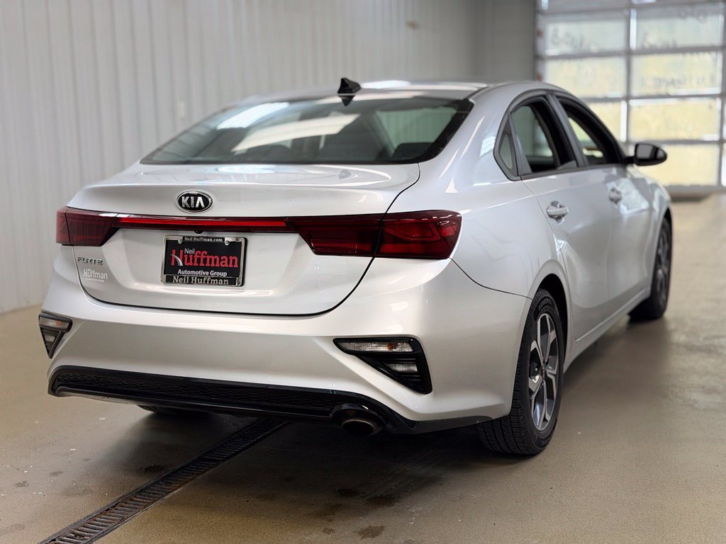 Used 2019 Kia Forte LXS FWD image 5