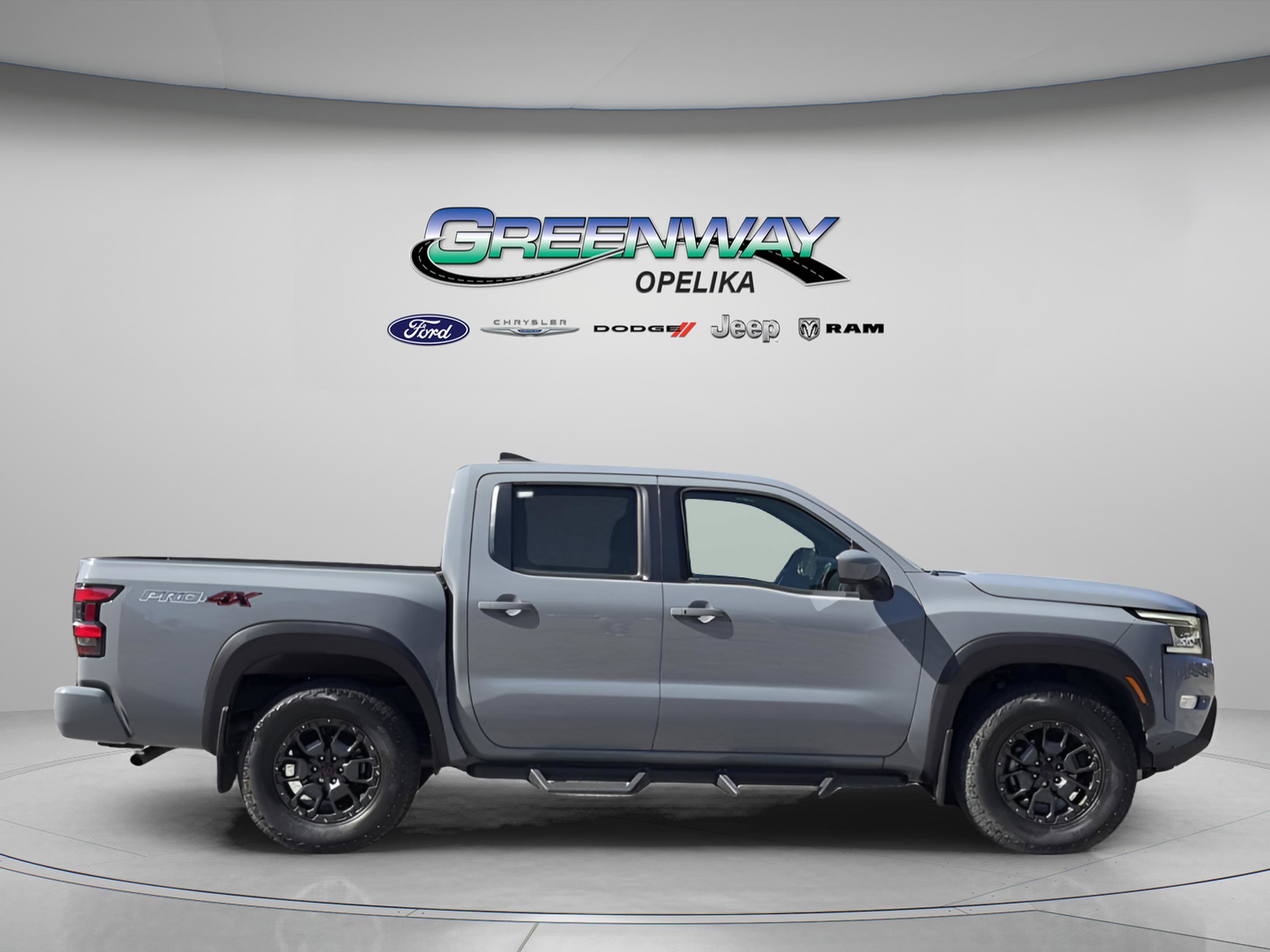 Used 2023 Nissan Frontier PRO-4X w/ Pro-4X Premium Package AWD/4WD image 8