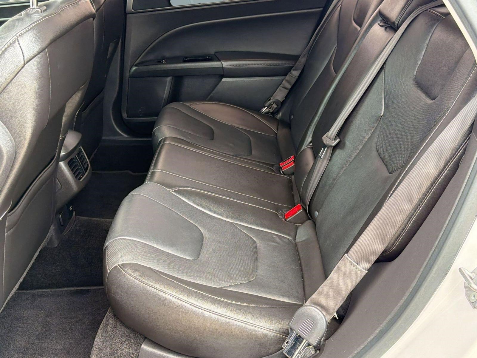 Used 2014 Ford Fusion Titanium FWD image 14