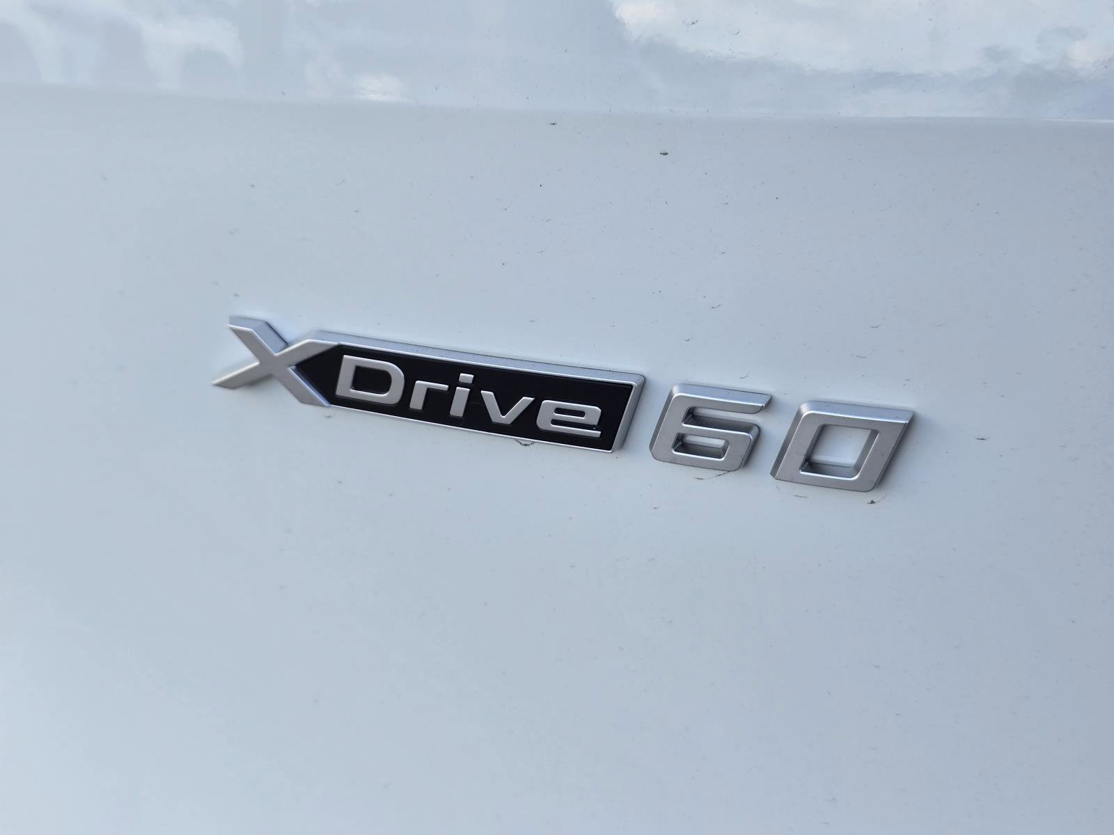 New 2026 BMW iX xDrive60 w/ M Sport Package image 5