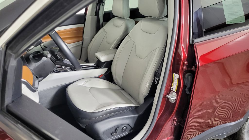 Used 2022 Jeep Compass Limited image 15