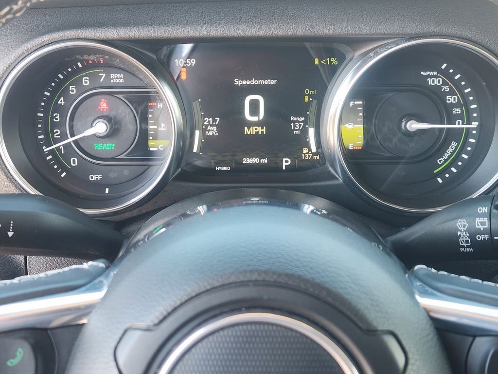 Used 2022 Jeep Wrangler Unlimited Sahara w/ Cold Weather Group image 17