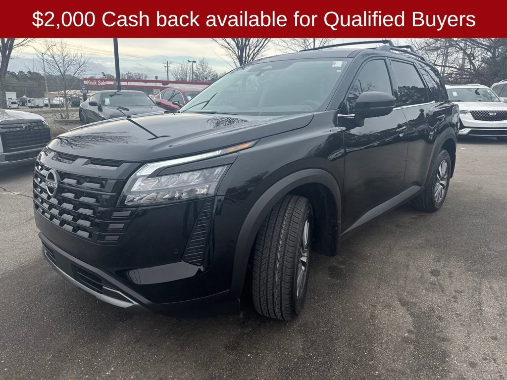 New 2026 Nissan Pathfinder SL image 3