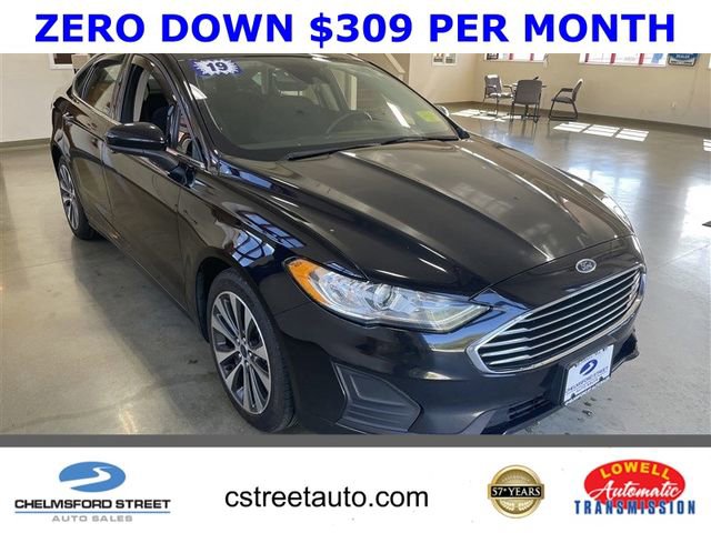 Used 2019 Ford Fusion SE image 1