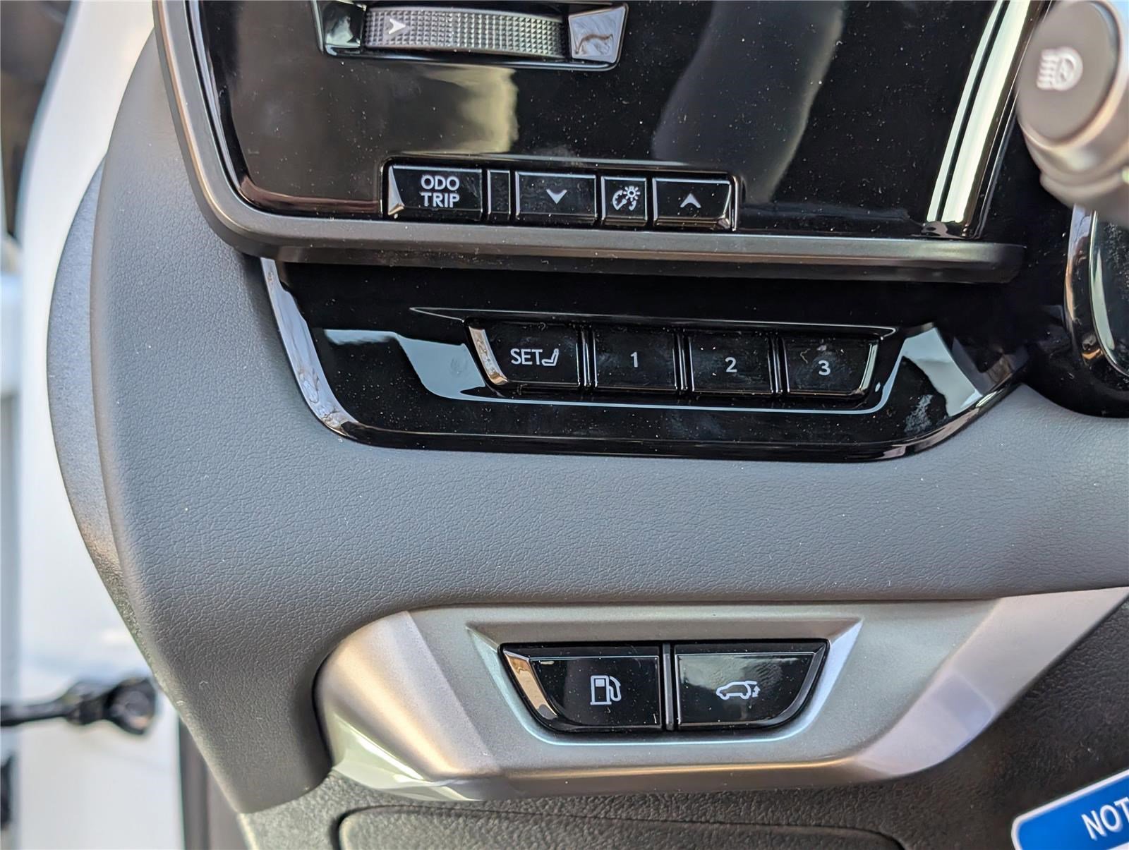 New 2026 Lexus RX 350h image 17