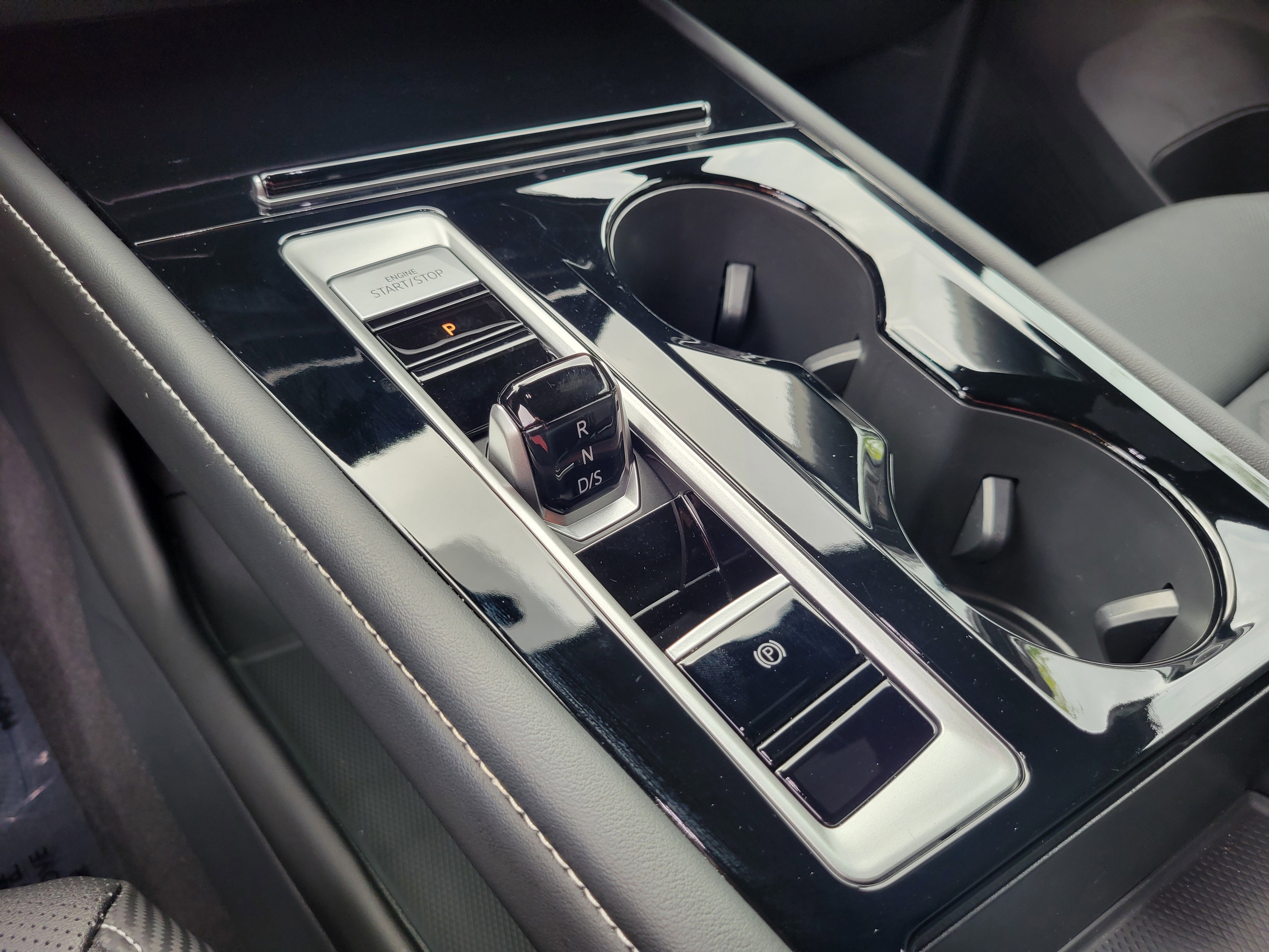 Used 2024 Volkswagen Atlas Cross Sport SE image 23