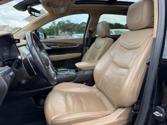 Used 2022 Cadillac XT5 Sportv w/ Platinum Package image 12