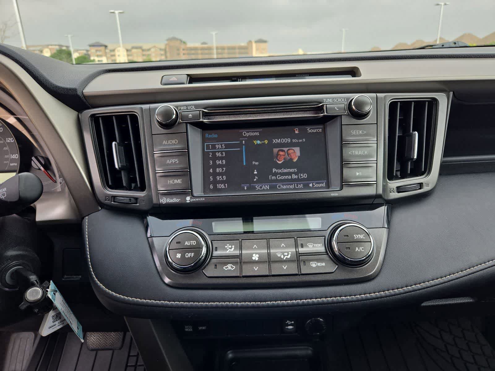 Used 2015 Toyota RAV4 XLE FWD image 28
