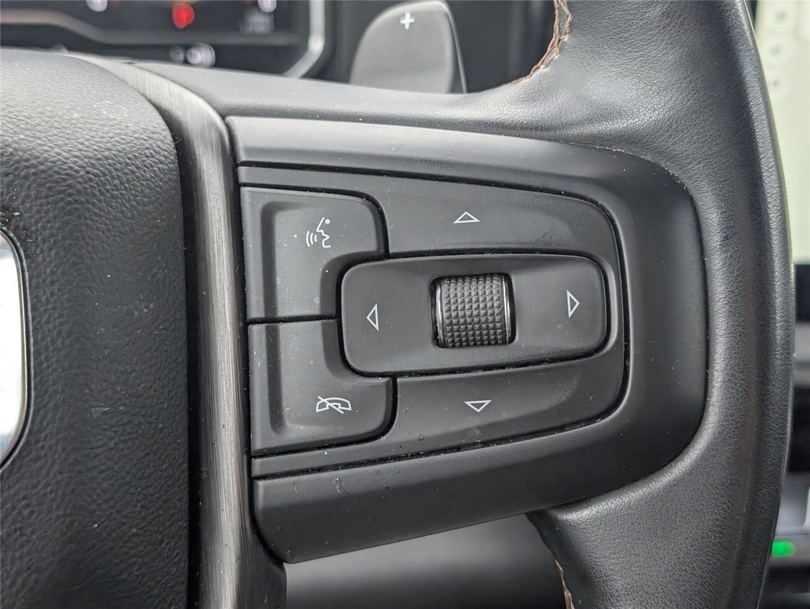 Used 2024 GMC Sierra 1500 AT4 w/ Technology Package image 24