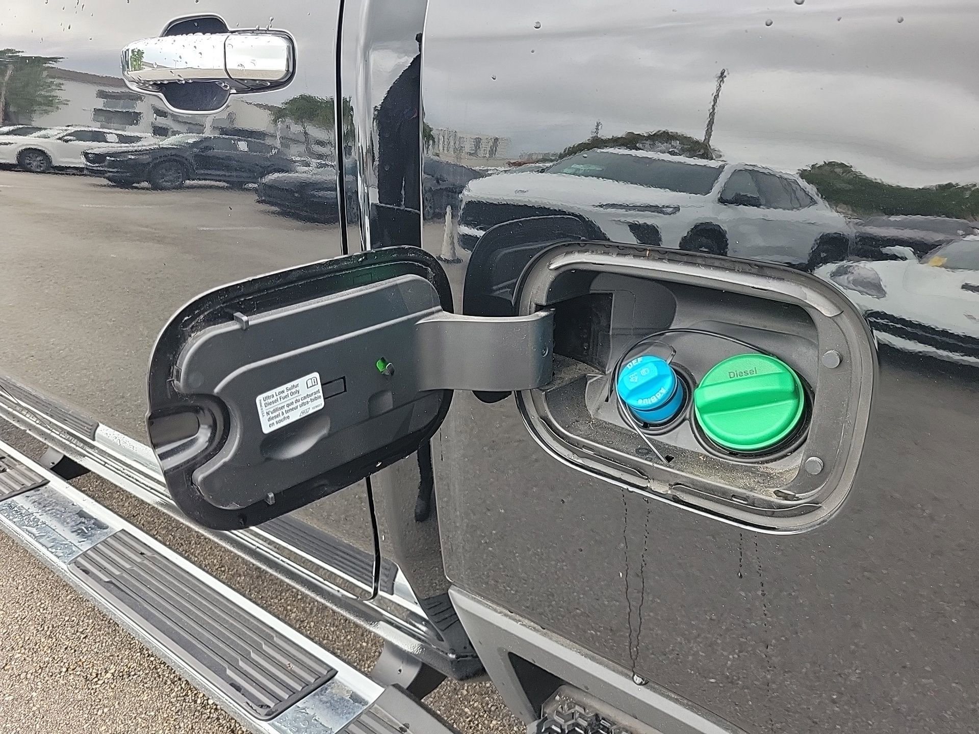 Used 2025 GMC Sierra 2500 SLT w/ SLT Premium Package image 18