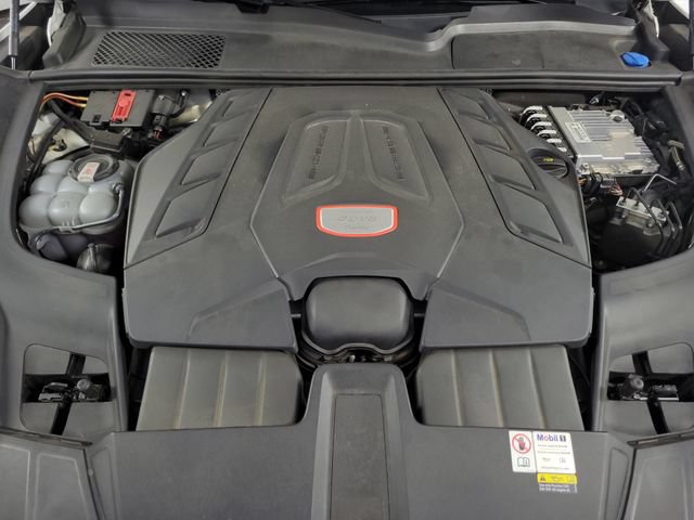 Used 2023 Porsche Cayenne Turbo AWD/4WD image 12