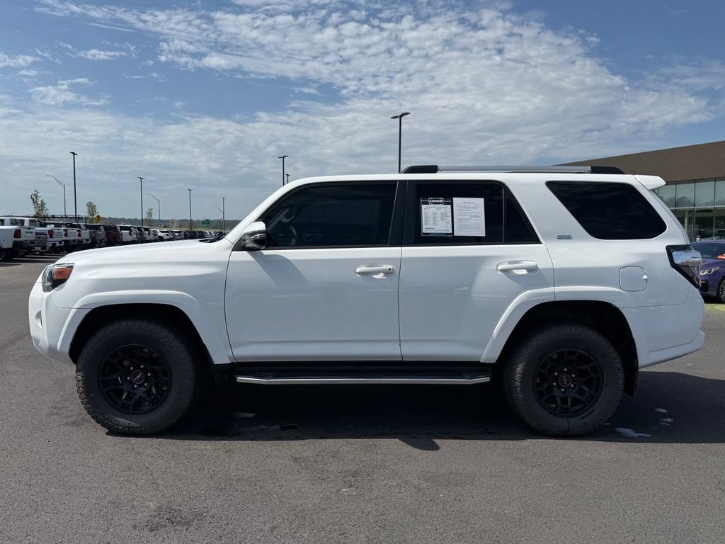 Used 2020 Toyota 4Runner SR5 Premium AWD/4WD image 9