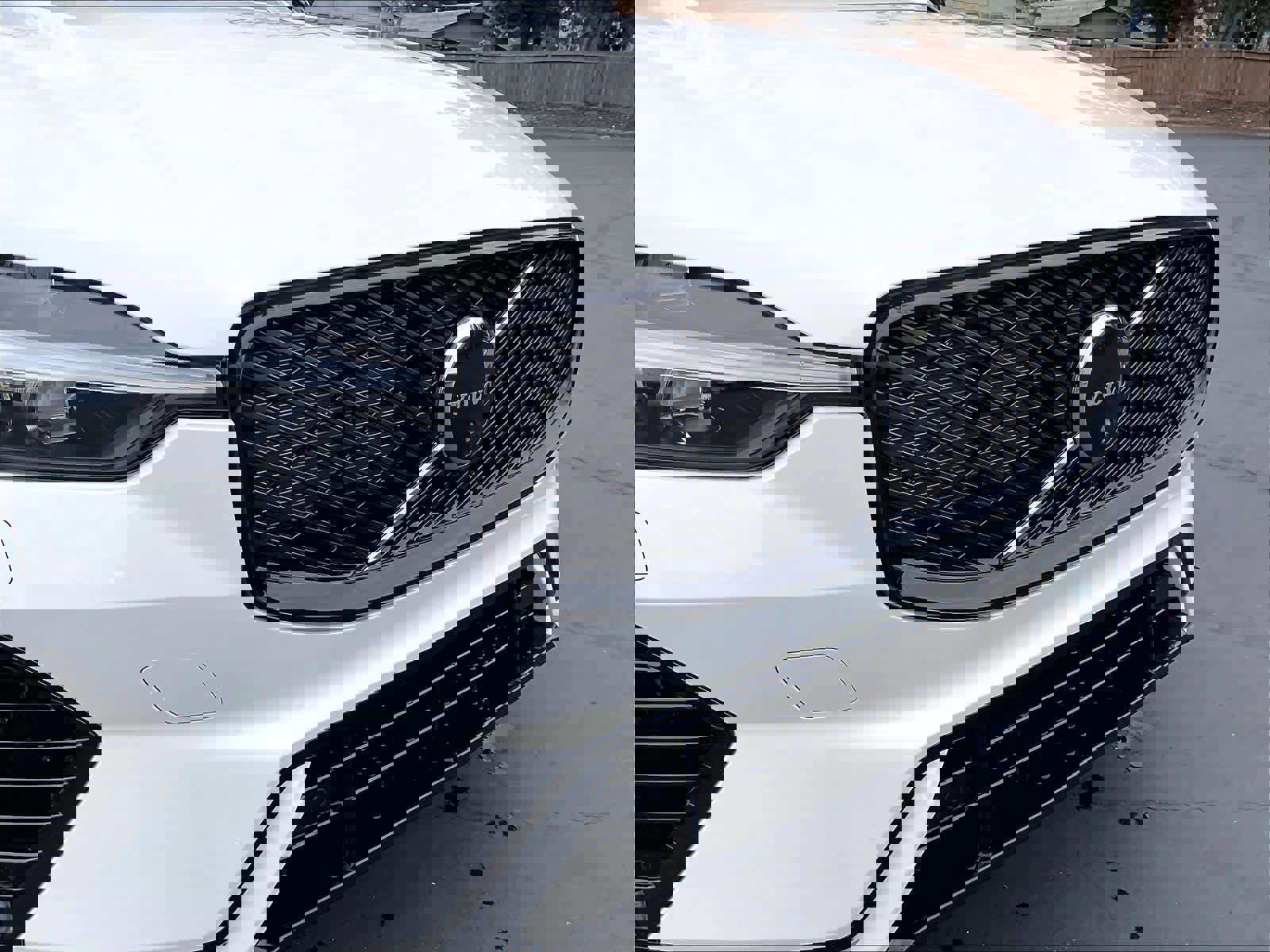 New 2026 Volvo XC60 T8 Plus w/ Climate Package image 33