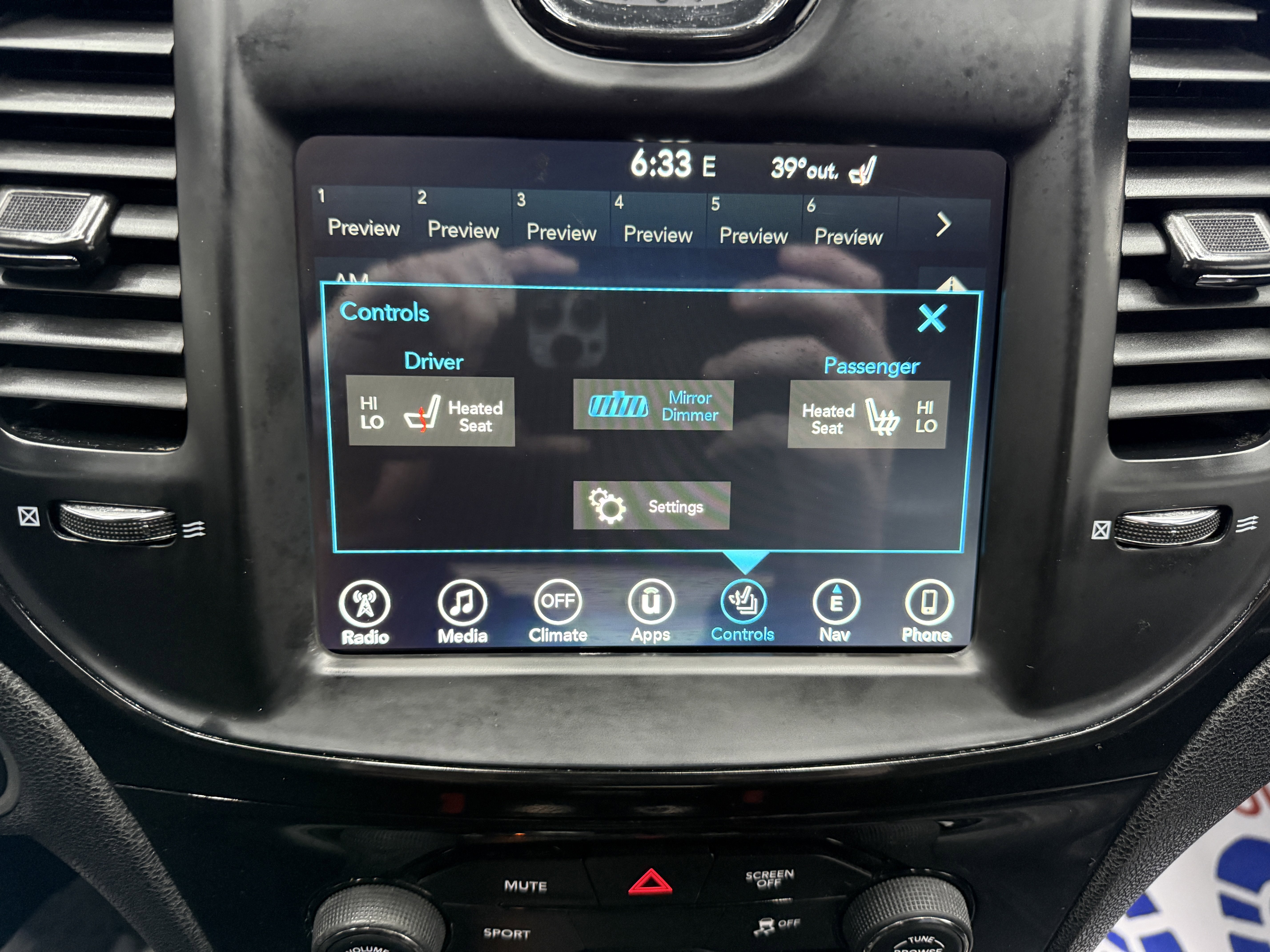 Used 2017 Chrysler 300 S image 17