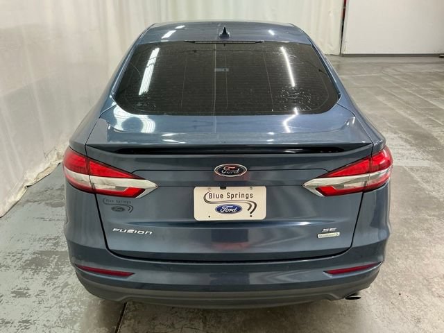 Used 2019 Ford Fusion SE w/ Equipment Group 151A FWD image 4
