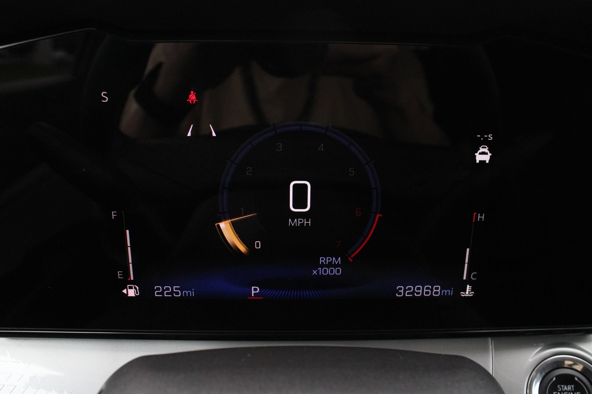 Used 2025 Chevrolet Trax LT FWD image 33