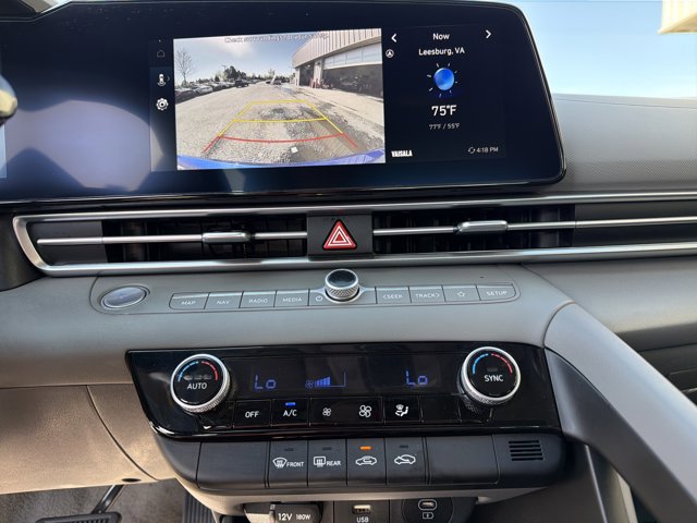 Used 2024 Hyundai Elantra SEL image 20