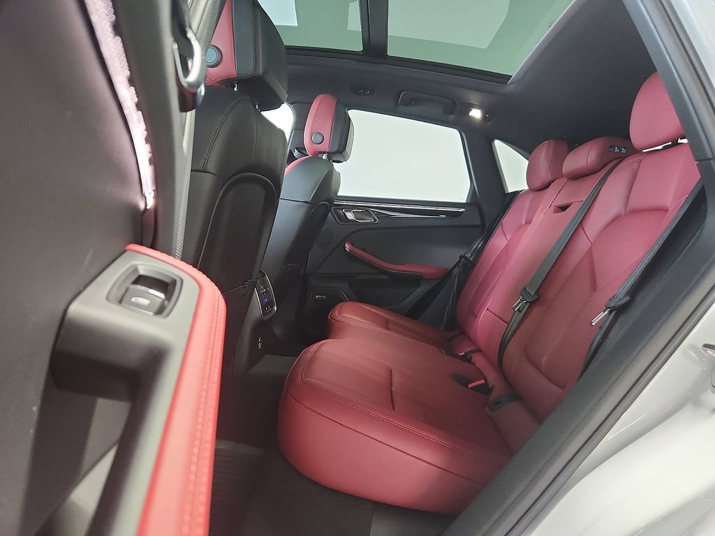 New 2026 Porsche Macan Turbo AWD/4WD image 11