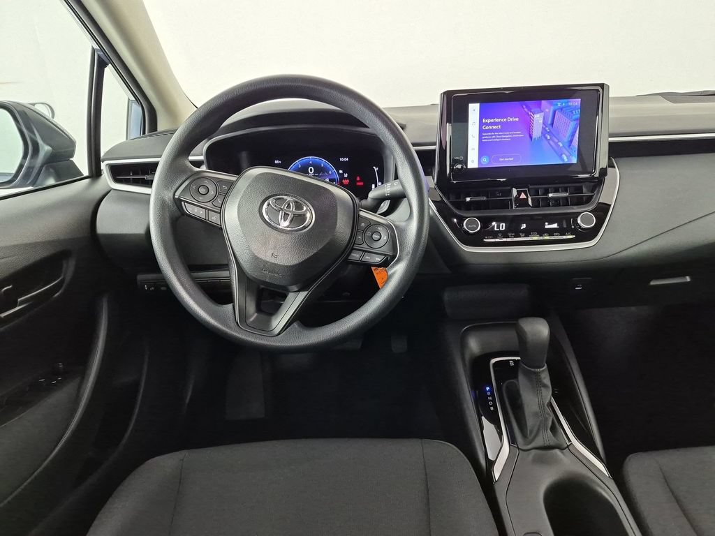 Used 2026 Toyota Corolla LE FWD image 31