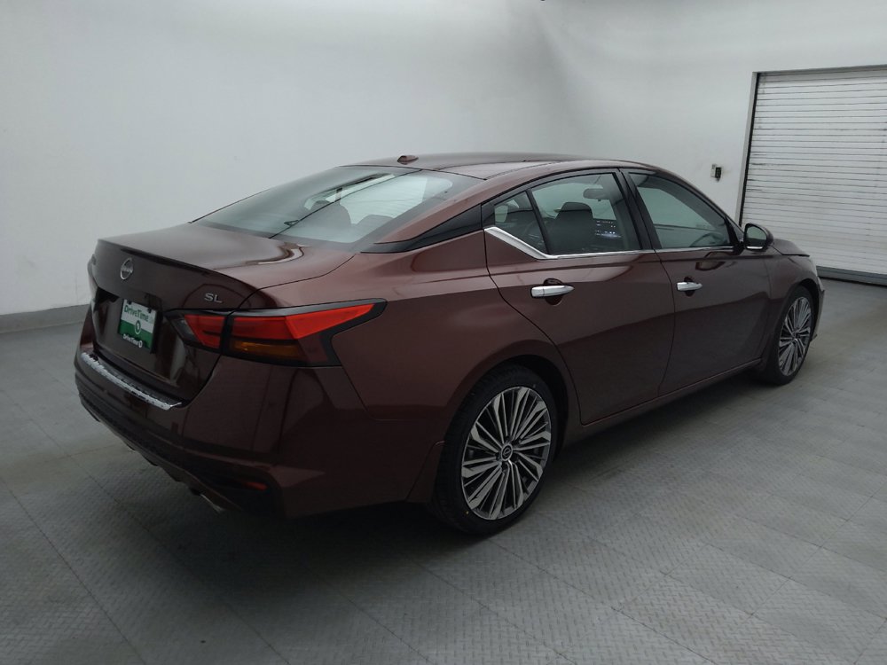 Used 2023 Nissan Altima 2.5 SL FWD image 9