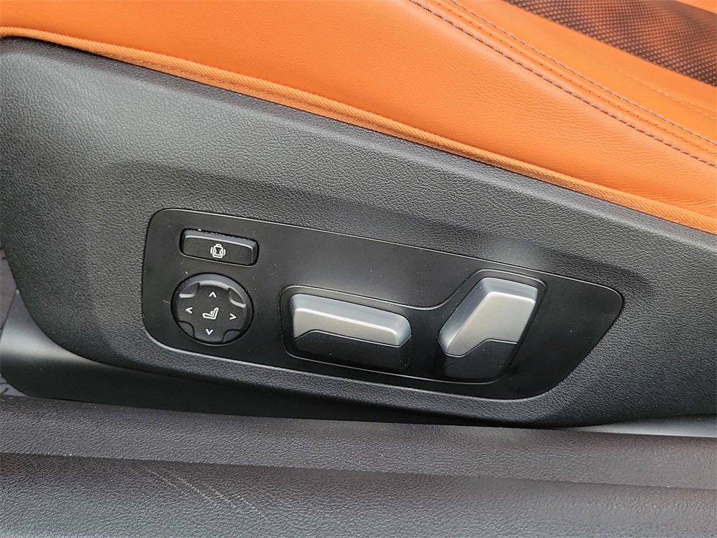 Used 2024 BMW M4 xDrive Competition image 15